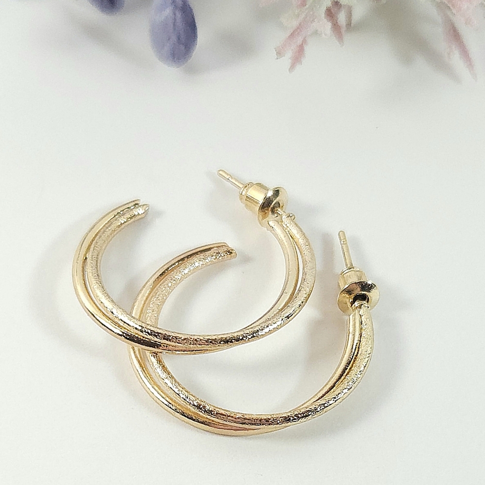 Gold Tone Glitter & Shiny Double Twist Hoop Earrings Sparkle Shiny Twist Hoops